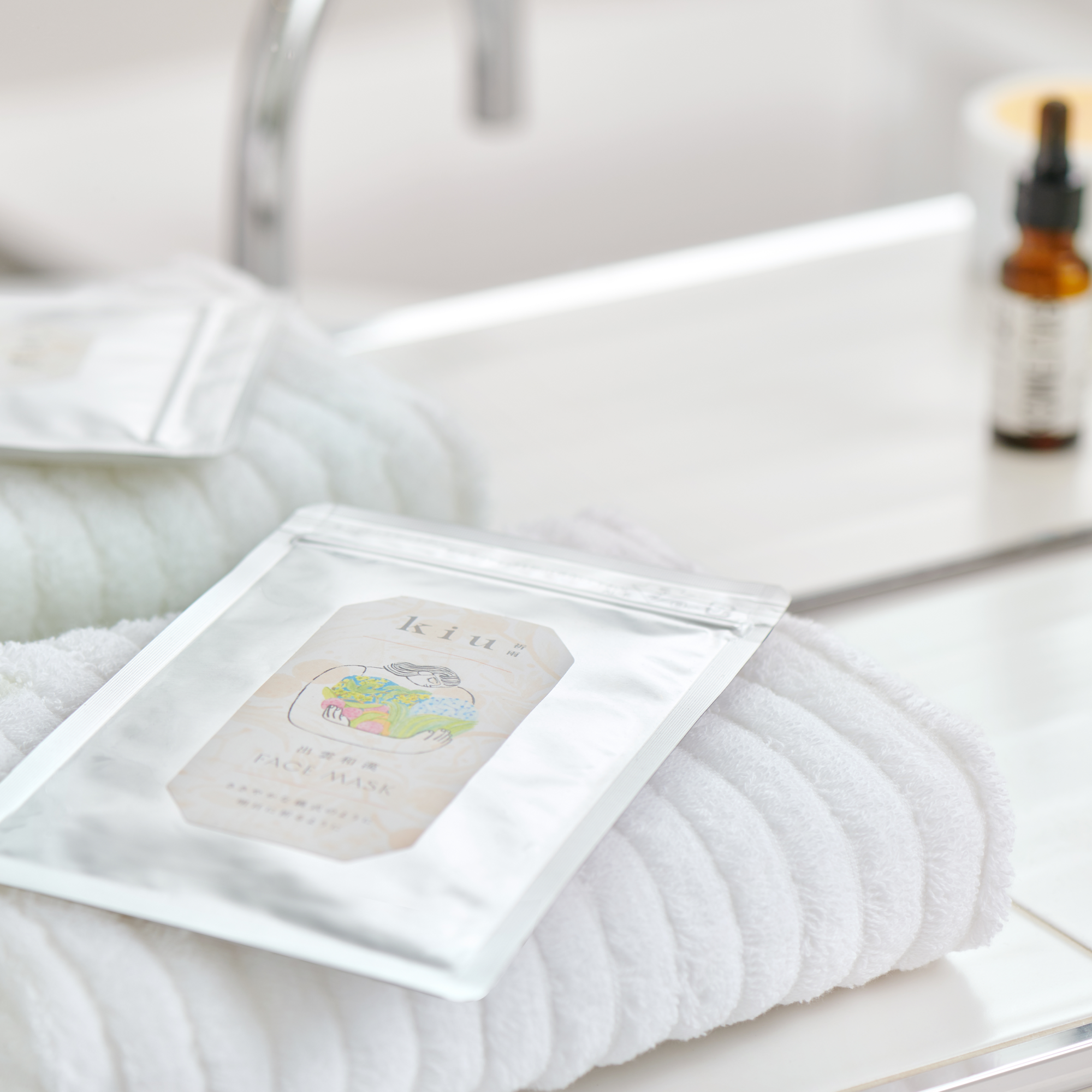 Kiu relaxing face mask